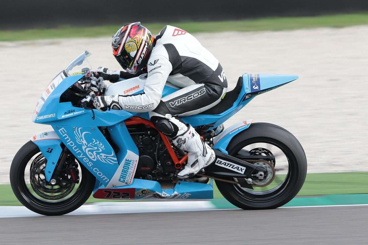 Peindre son casque moto pour le personnaliser