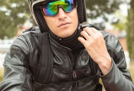 Les meilleures lunettes pour motard [Guide Ultime]