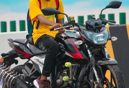 Meilleures genouillères moto [Guide Ultime]